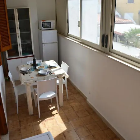 With Air Conditioning And Balcony For 6 People In