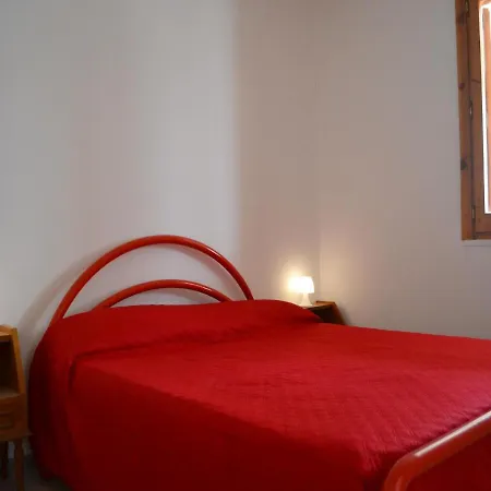 With Air Conditioning And Balcony For 6 People In *